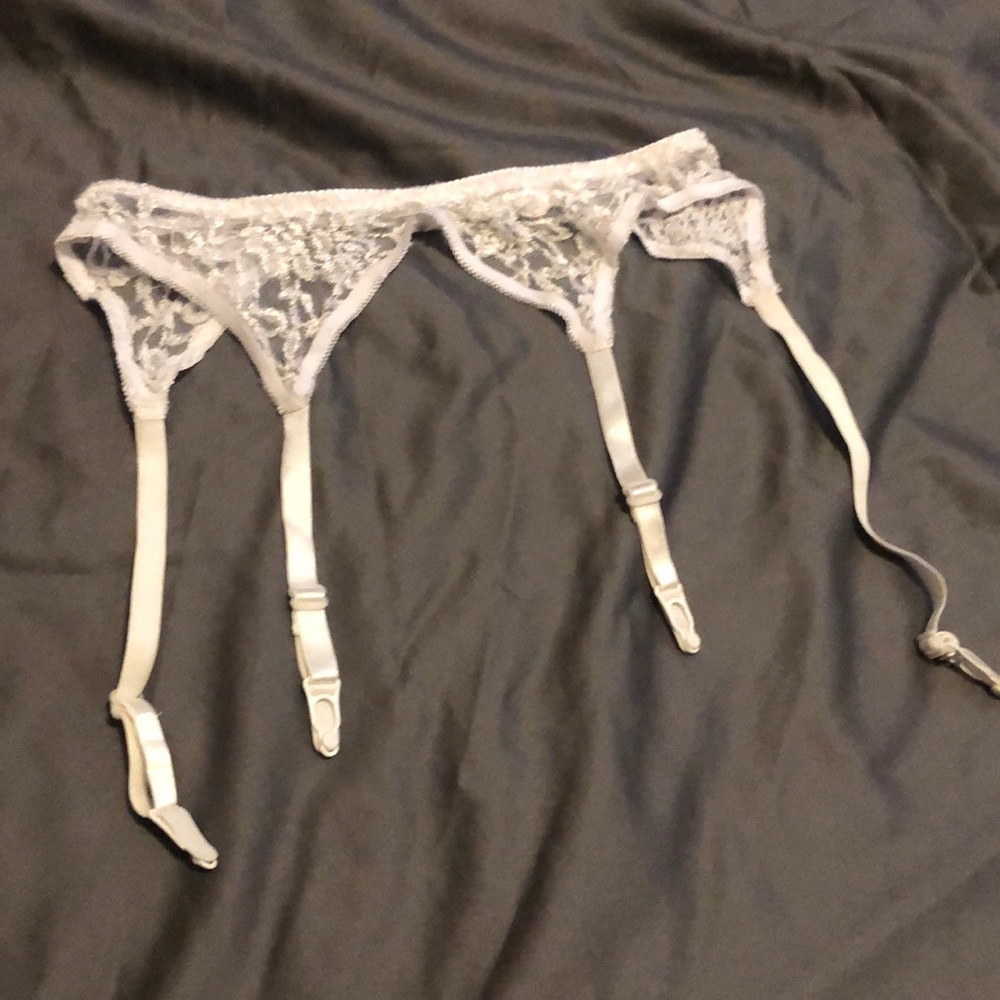 White lace garter belt